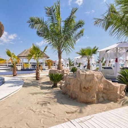 Velier Holiday Apartments Mamaia Kültér fotó