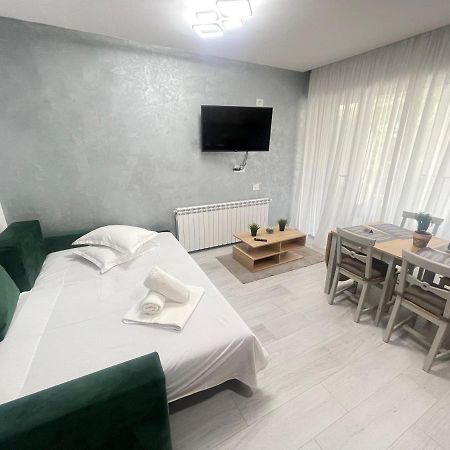 Velier Holiday Apartments Mamaia Kültér fotó